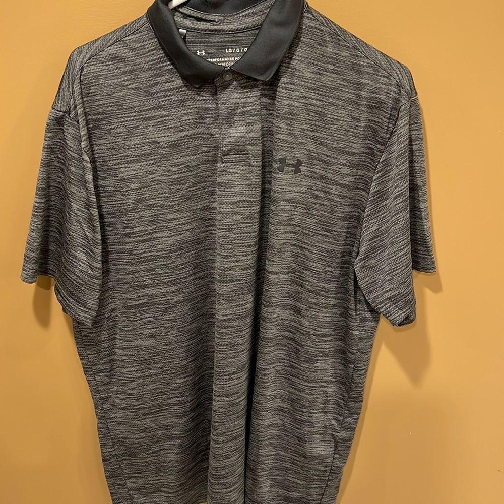 UNDER ARMOUR POLO